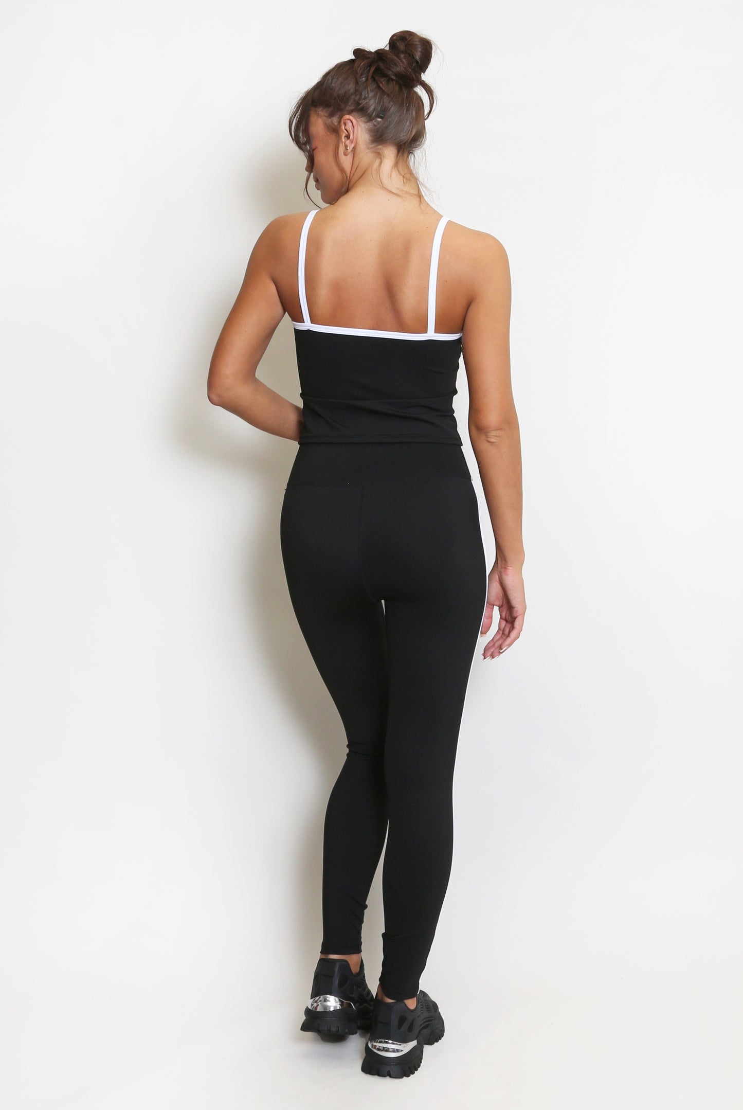 Contrast Panel Crop Top And Leggings Set