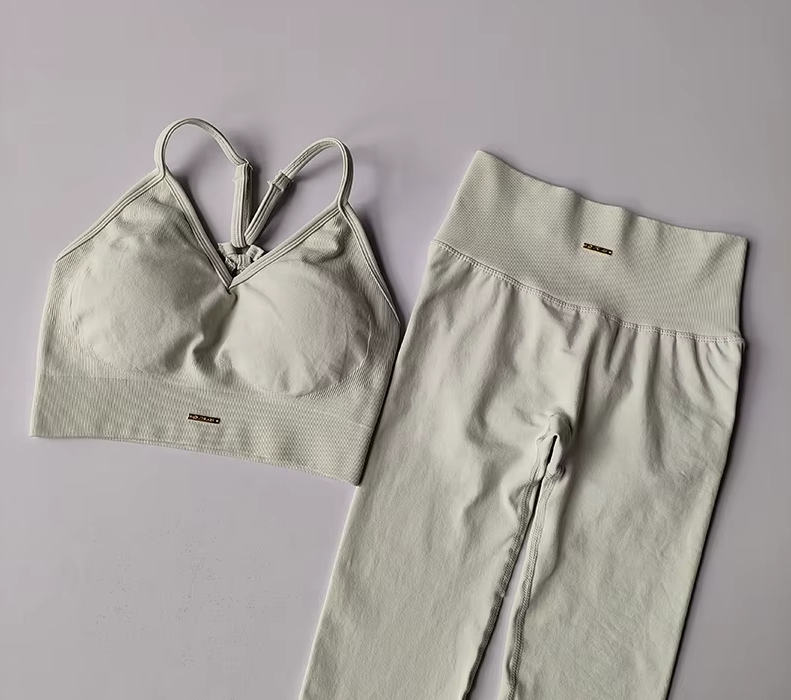 Lifting Yoga Set