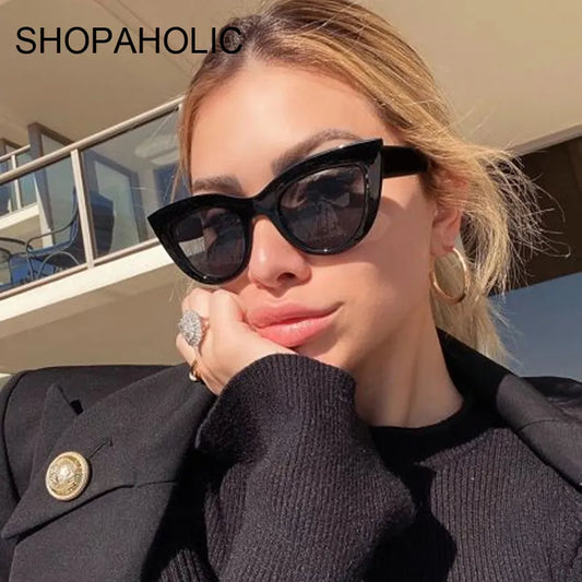 Thick Cat Eye Frame Sunglasses